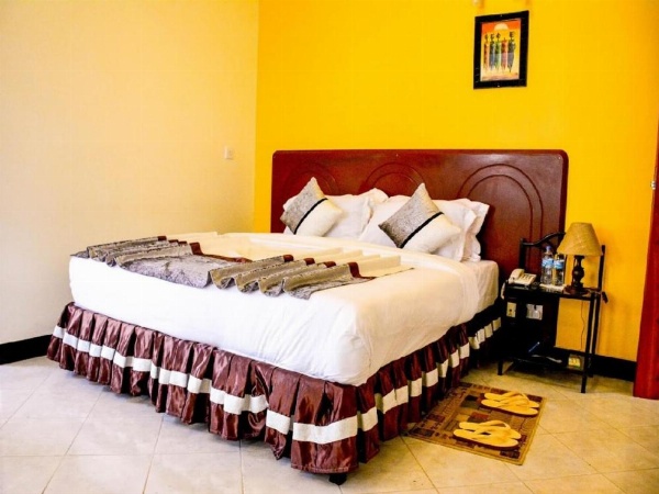 Crest Safari Lodge image 19