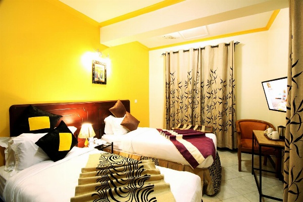 Crest Safari Lodge image 3